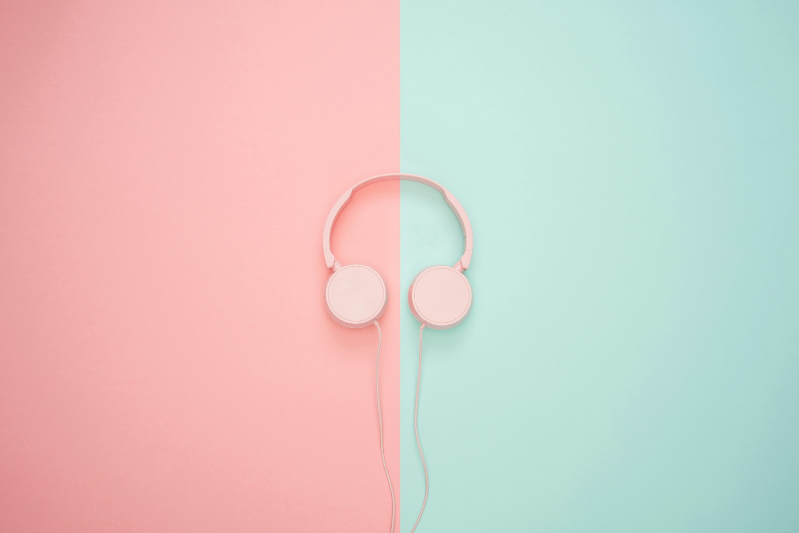 A real-life audio scene that supports how to improve video-call audio without overcomplicating it